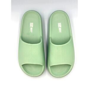32 Degree Cool Cushion Slides Unisex - Green - Womens size 9/10